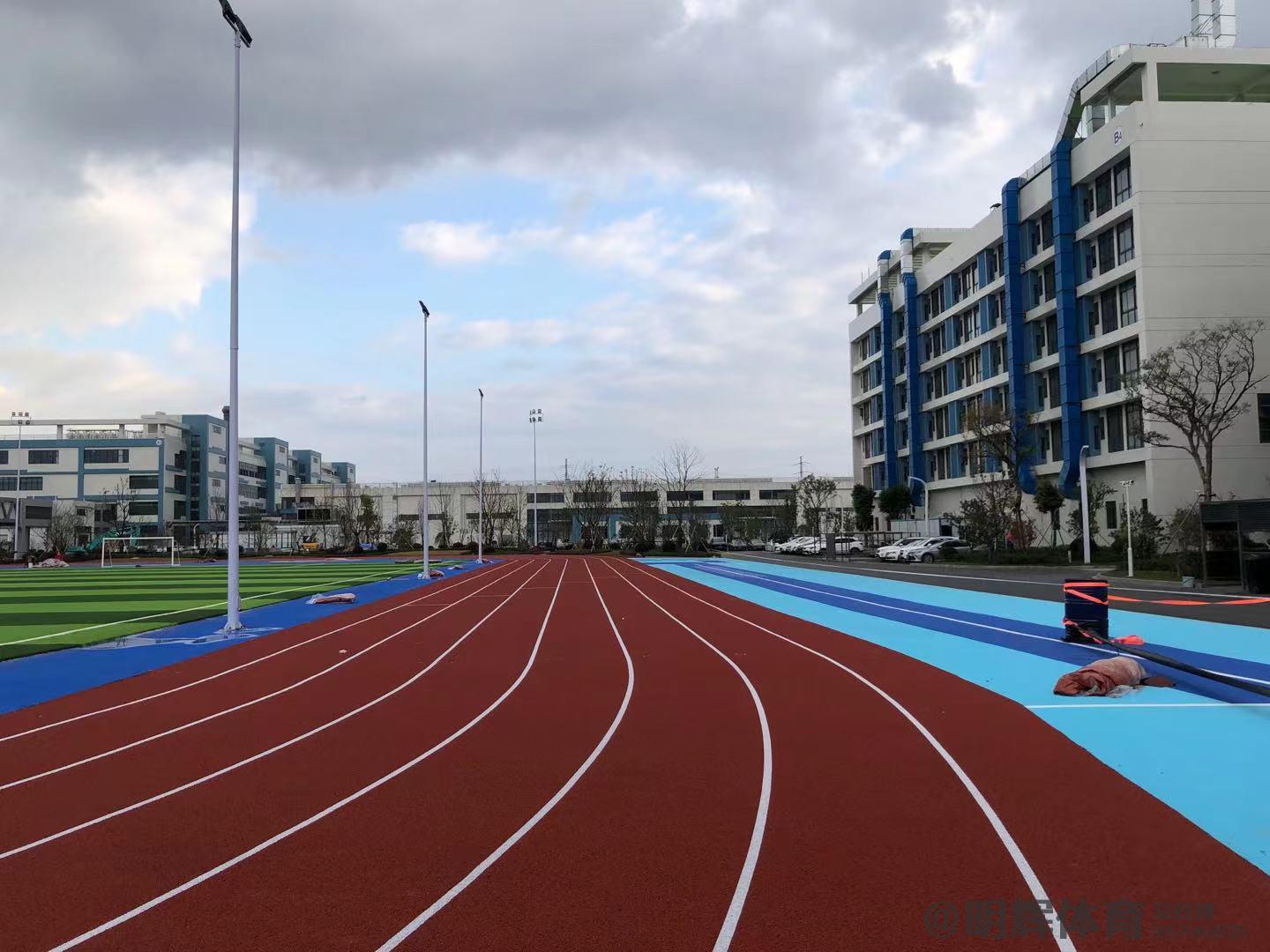 硅PU球场透气型塑胶跑道的价格是多少